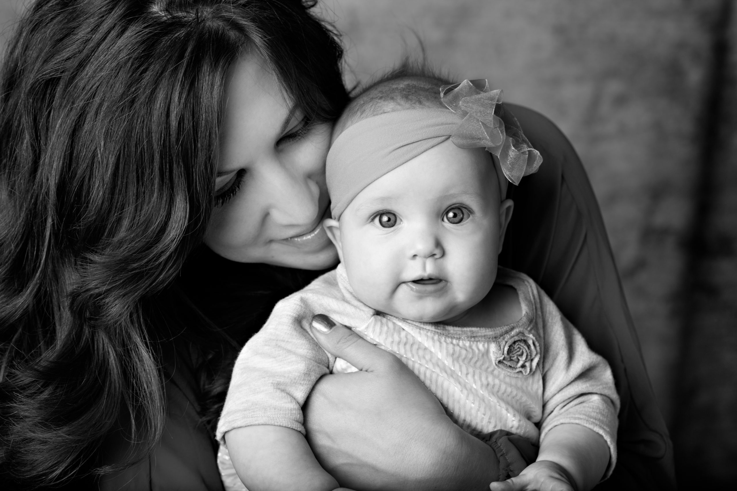 Newborn photos with mom | Cleveland's Premier Newborn Photographer